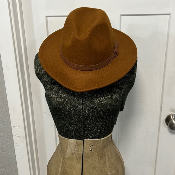 WOOL BLEND WESTERN HAT - Picture 1 of 15